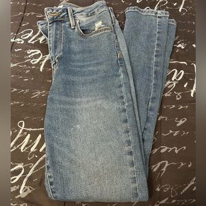 Forever 21 Jeans . Light blue size 25 jeans .